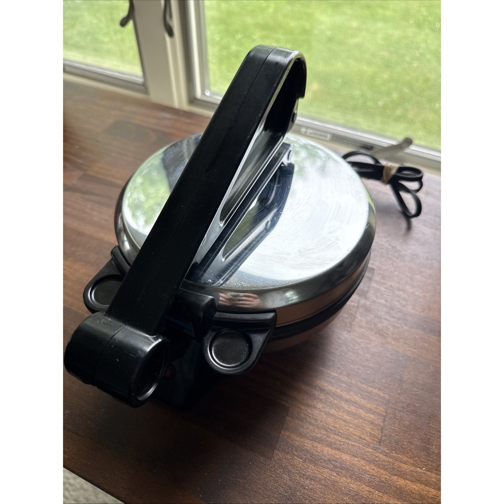 Vintage Vitantonio Tortilla Chef Electric Press Cooker Flat Bread Maker 750
